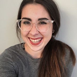 Meet your Posher, Hannah